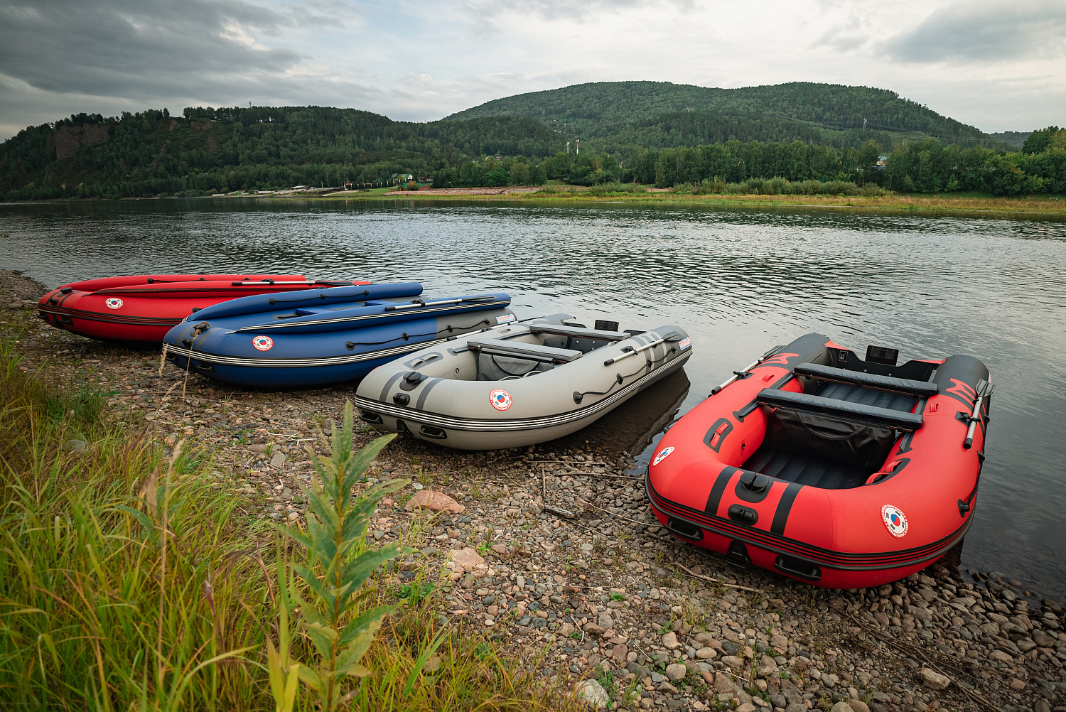 Лодка MISHIMO RIVER FJET PRO 430  под водомет в Уссурийске