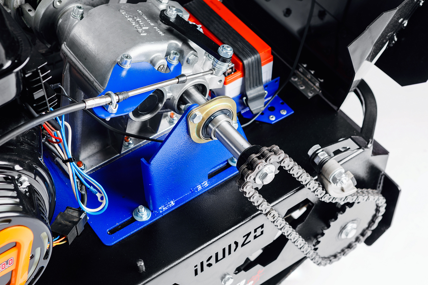 МОТОБУКСИРОВЩИК IKUDZO LONG 2.0 1700/500 EKR19 в Уссурийске