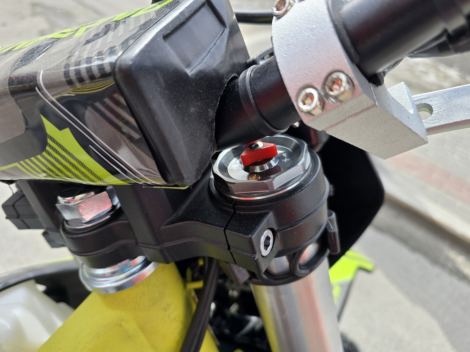 Кроссовый мотоцикл PROMAX INFERNO 380 (4 valves, 5 gears) в Уссурийске