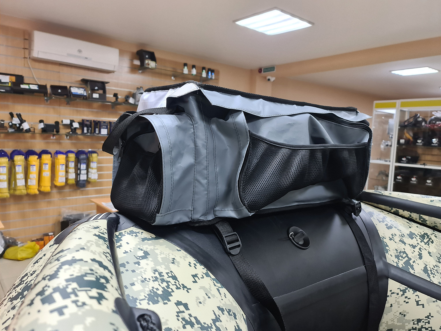 СУМКА ЛЮКС НА БАЛЛОН ДЛЯ ЛОДОК ПВХ 50Х25Х25 СМ в Уссурийске